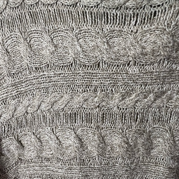 Kardashian Kollection Cable Knit Turtle Neck Poncho Sweater Sz L Beige Nude - Picture 4 of 8